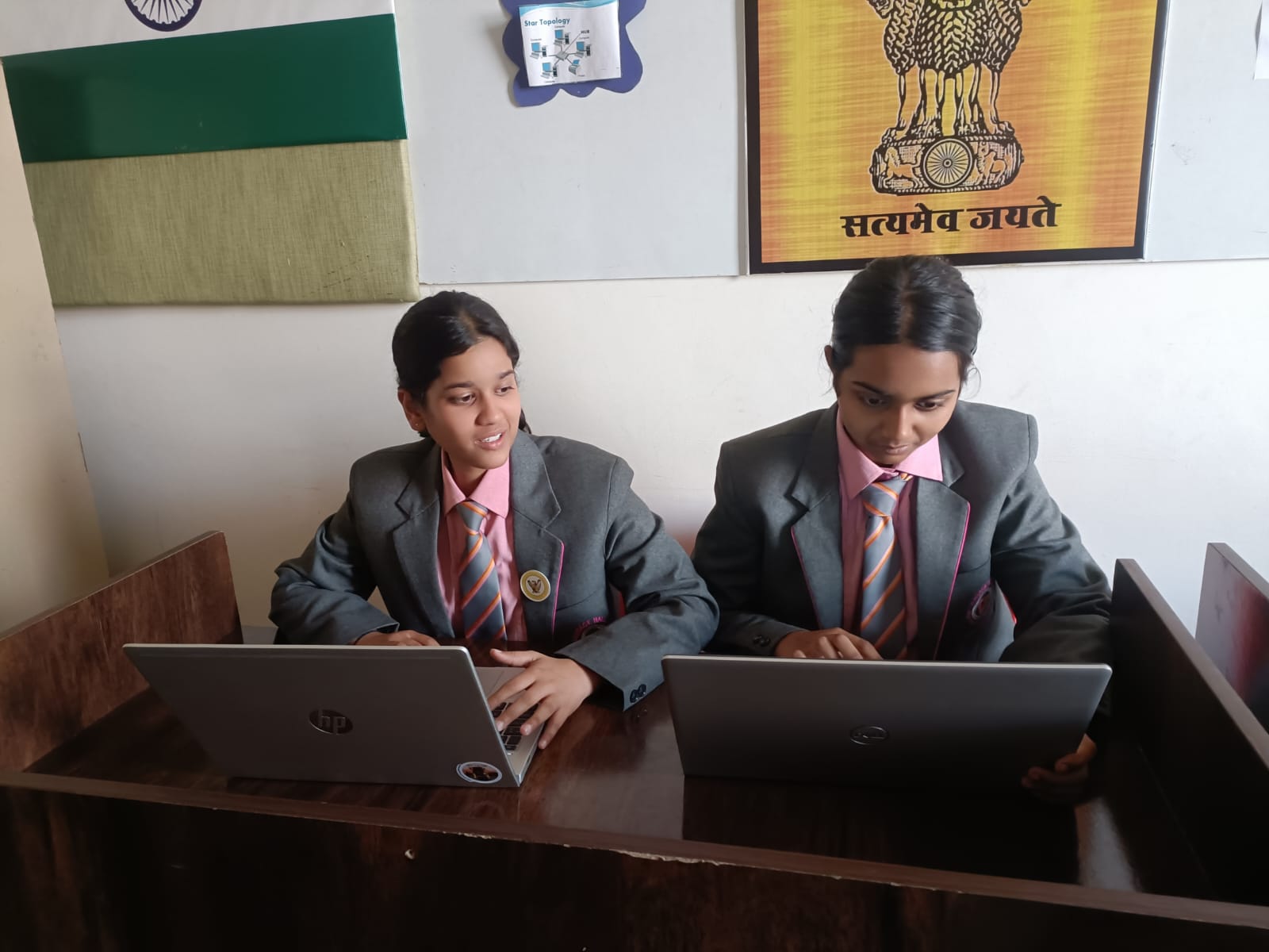 Vantage Hall students at IIT Delhi Frankenstein Debate - best girls boarding school in Dehradun debate achievement.